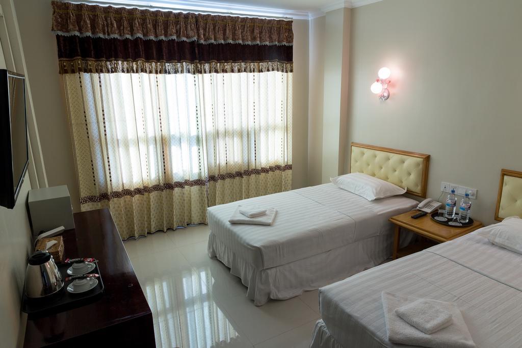 Hotel Lily The Home Hsipaw Esterno foto